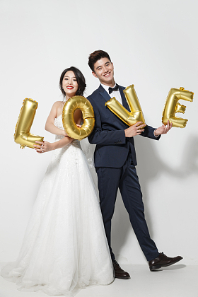 浪漫婚纱情侣照片