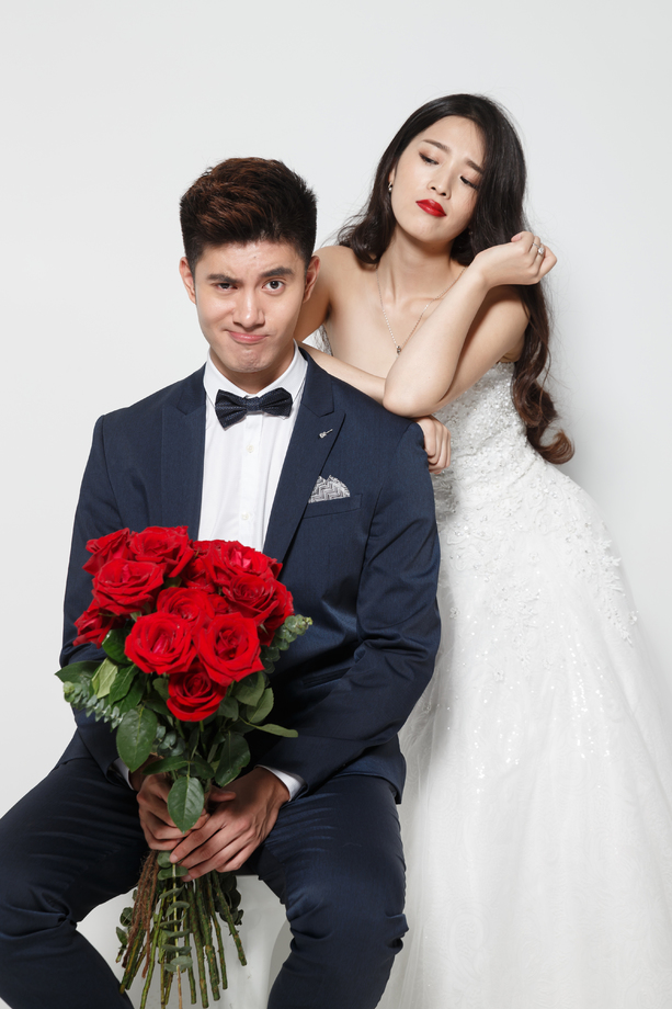 浪漫婚纱情侣图片