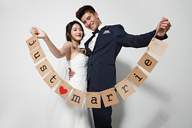 浪漫婚纱情侣图片