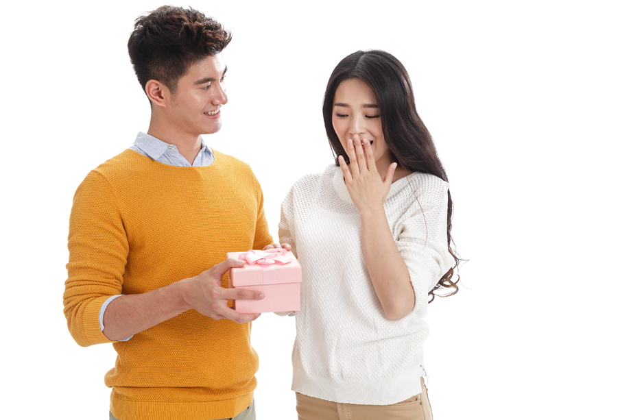 浪漫情侣送礼物 浪漫情侣送礼物