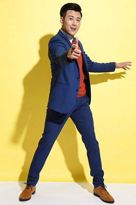 青年商务男士照片