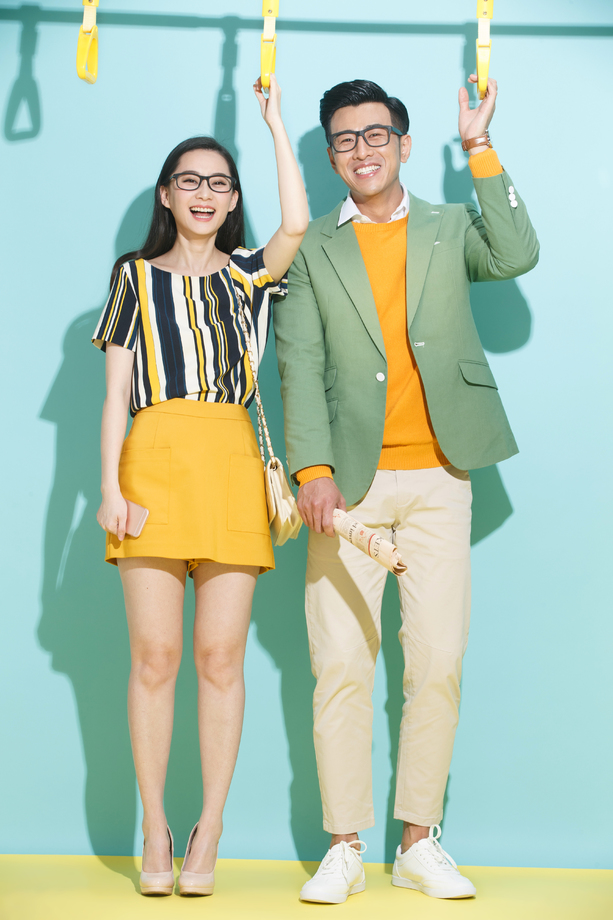 上班路上的青年人图片 上班路上的青年人图片