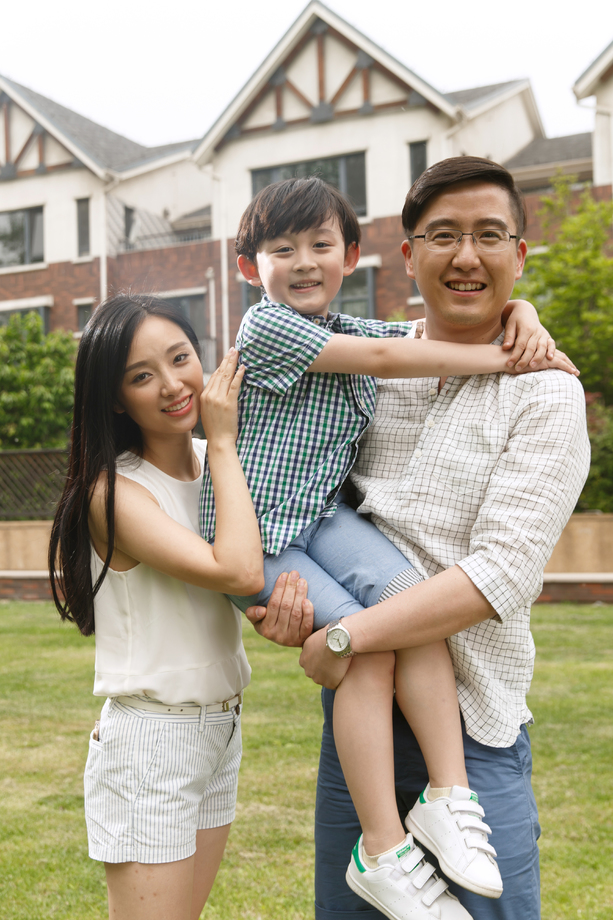 幸福的一家三口图片