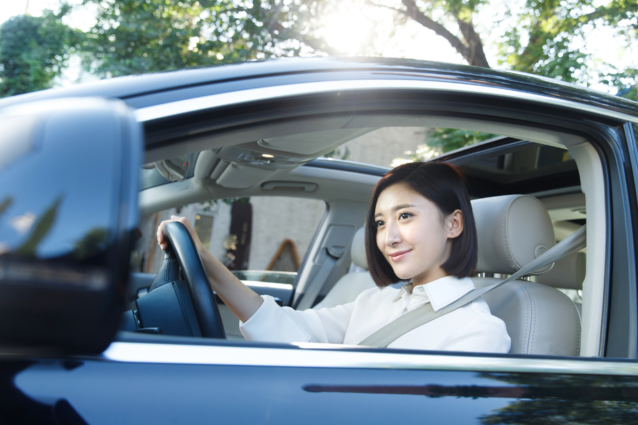 青年女人开车 青年女人开车