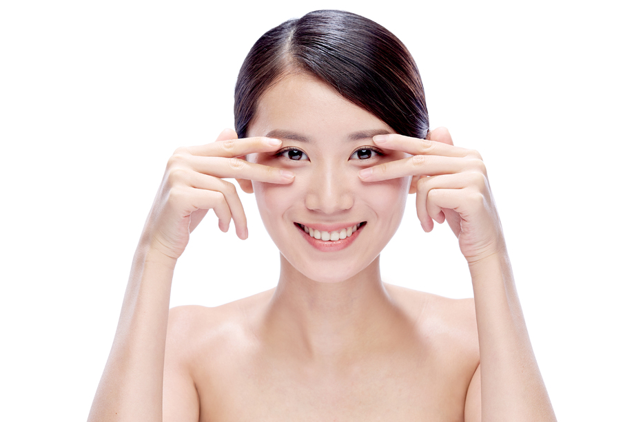 年轻美女妆面图片