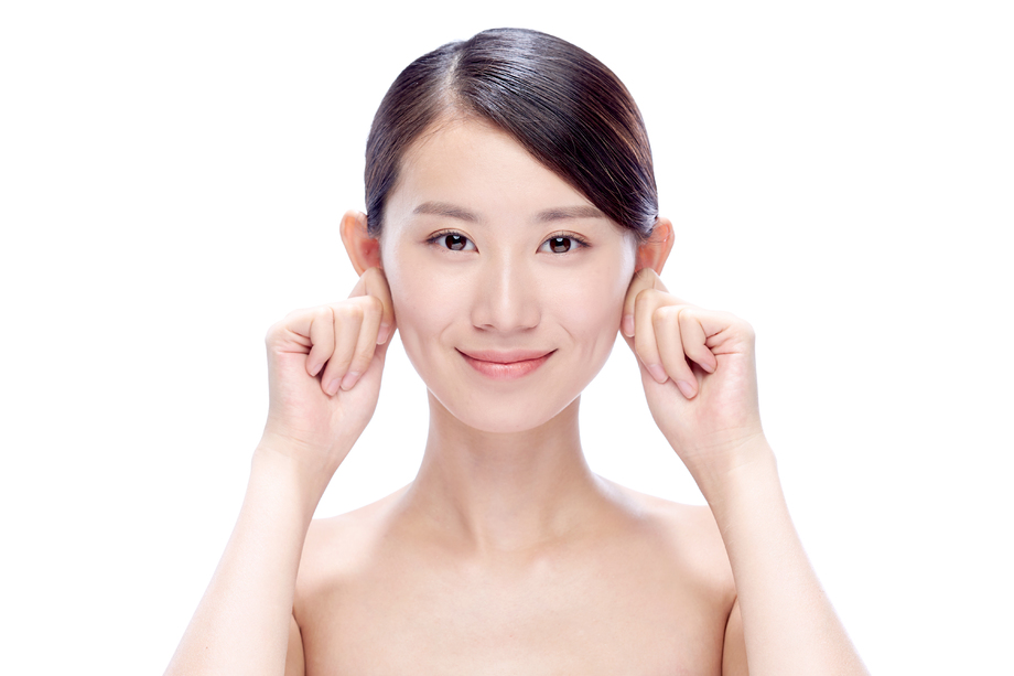 年轻美女妆面