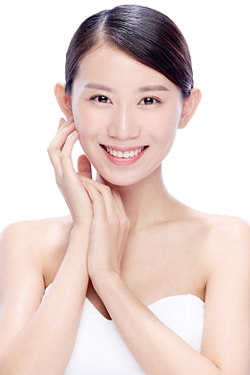 年轻美女妆面