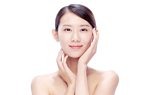 年轻美女妆面