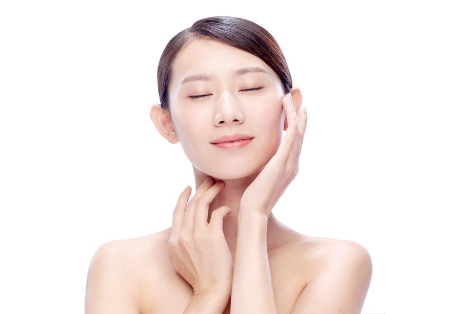 年轻美女妆面