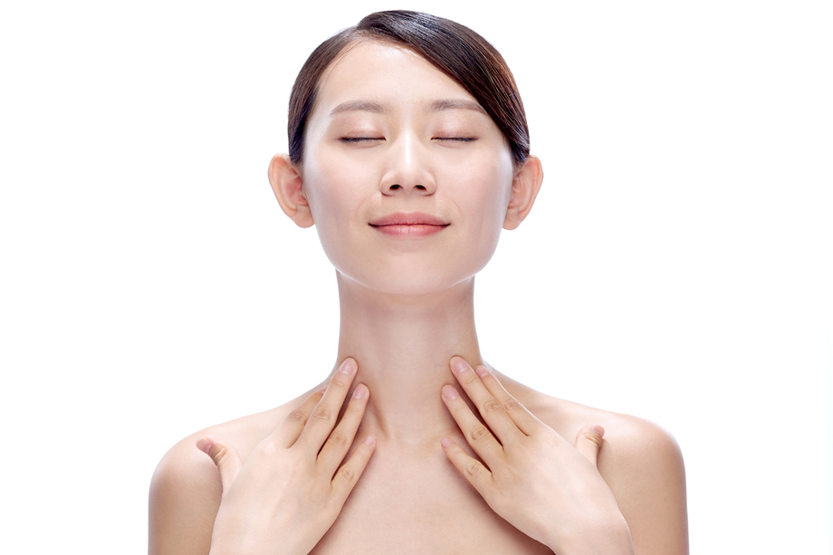 年轻美女妆面