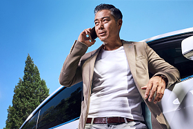 成熟男士打电话照片