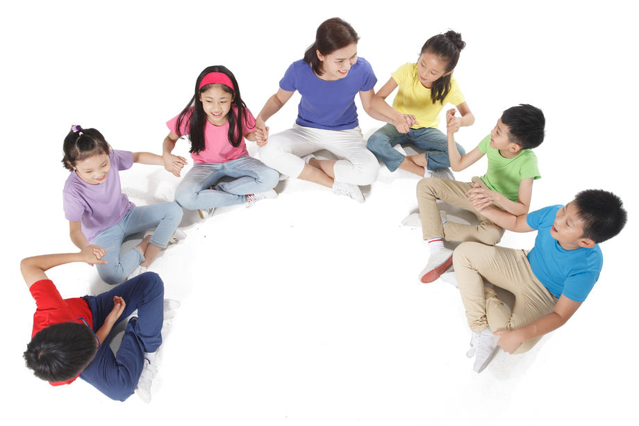 小学生和女老师在一起 小学生和女老师在一起