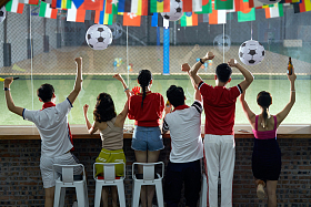 青年人球迷图片