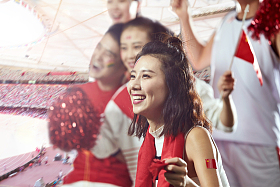 青年人球迷图片