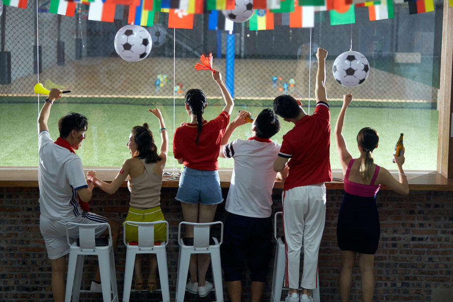 青年人球迷图片