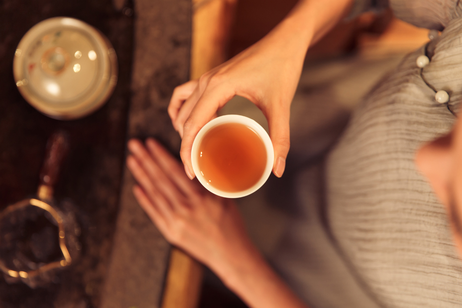 青年女人喝茶 青年女人喝茶