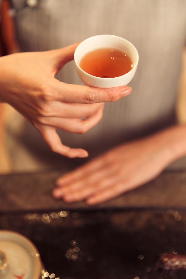 青年女人喝茶 青年女人喝茶