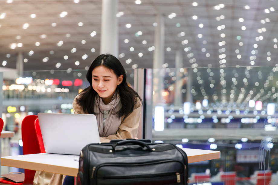 商务女人在候机厅 商务女人在候机厅