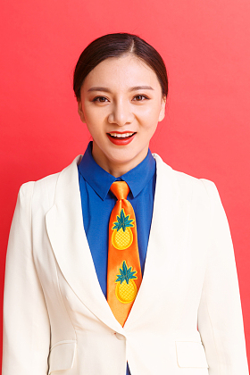 青年女人肖像