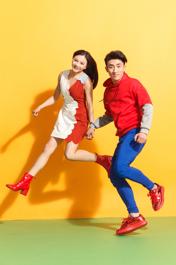 快乐情侣图片 快乐情侣图片