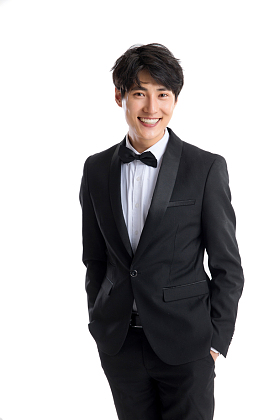 帅气的新郎照片