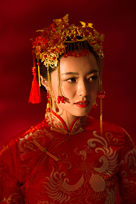 穿着古装的新娘