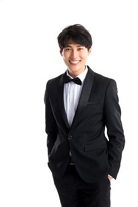 帅气的新郎图片