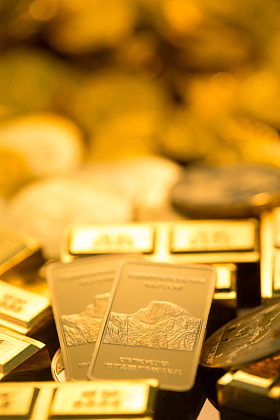 金币和金条图片