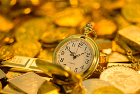 怀表和金币图片