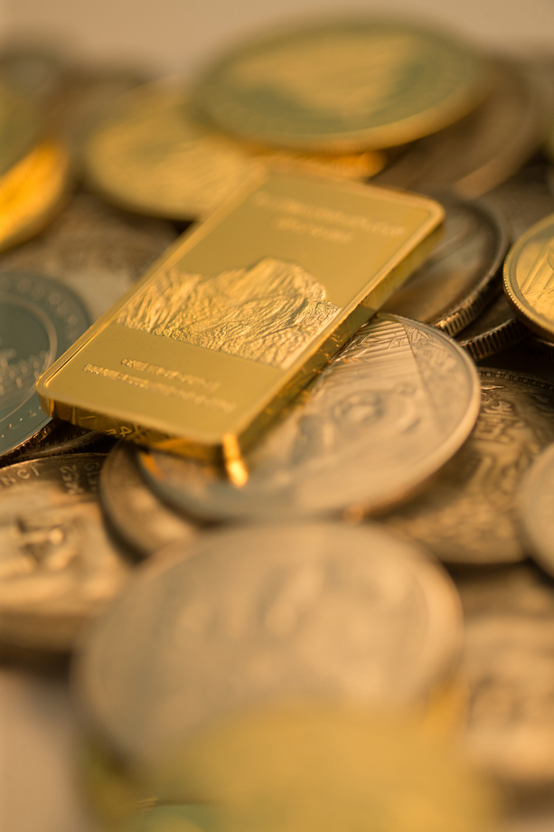 金币和金条图片 金币和金条图片