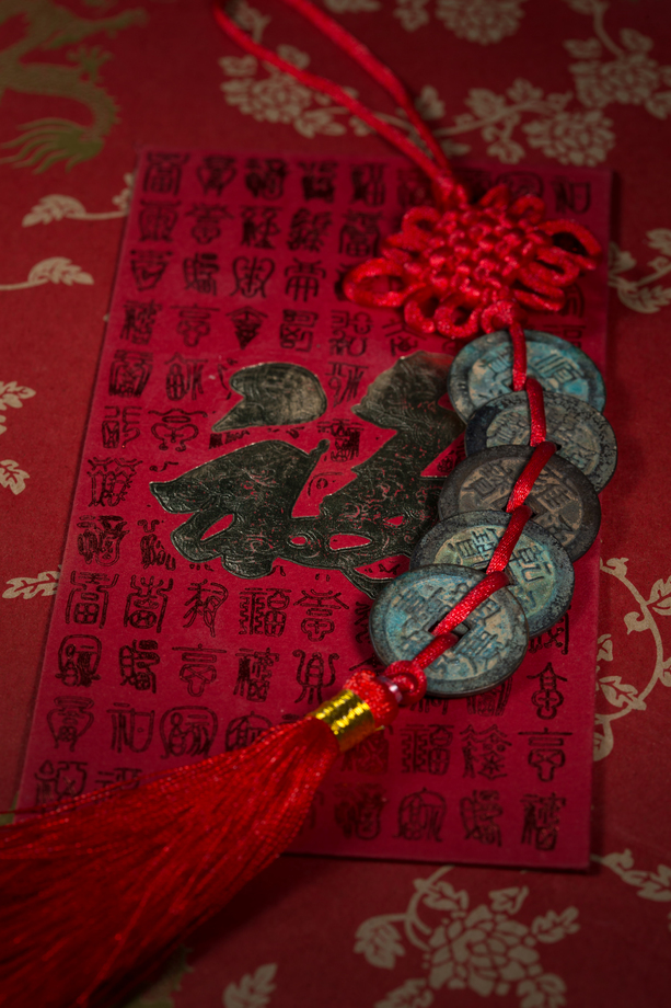 铜钱和红包图片