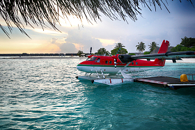 海上滑翔机照片