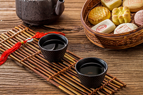 糕点和茶照片