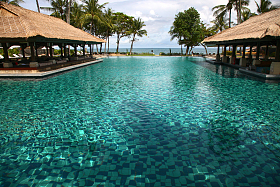 巴厘岛海边度假村图片