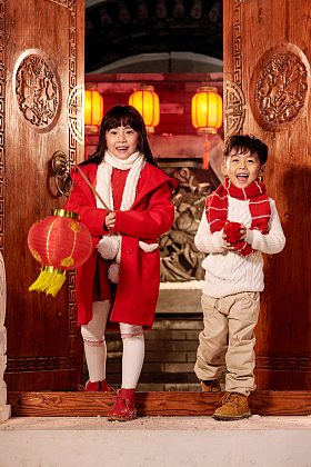 快乐儿童过年图片