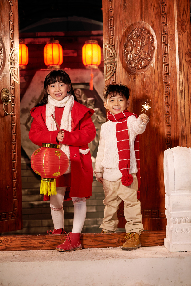 快乐儿童过年图片 快乐儿童过年图片