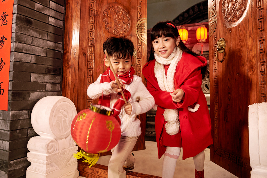 快乐儿童过年图片 快乐儿童过年图片