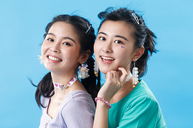 快乐的女闺蜜照片