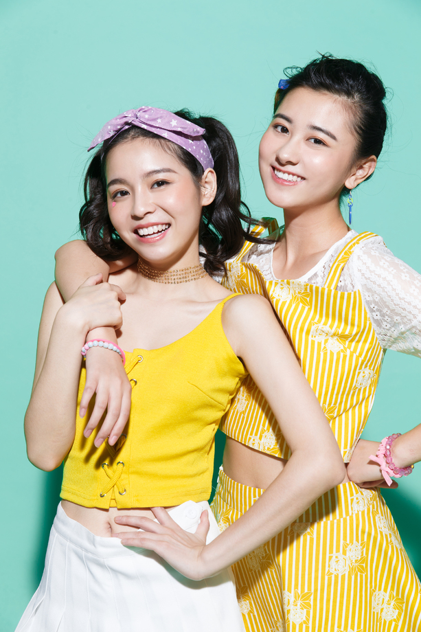 快乐的女闺蜜 快乐的女闺蜜