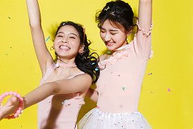 快乐的女闺蜜图片