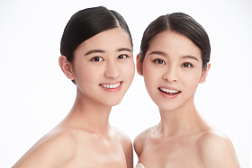 漂亮的女闺蜜图片