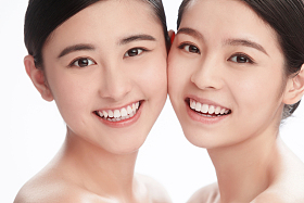 漂亮的女闺蜜图片