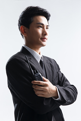 青年男保镖图片