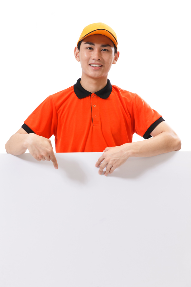 年轻的快递员 年轻的快递员