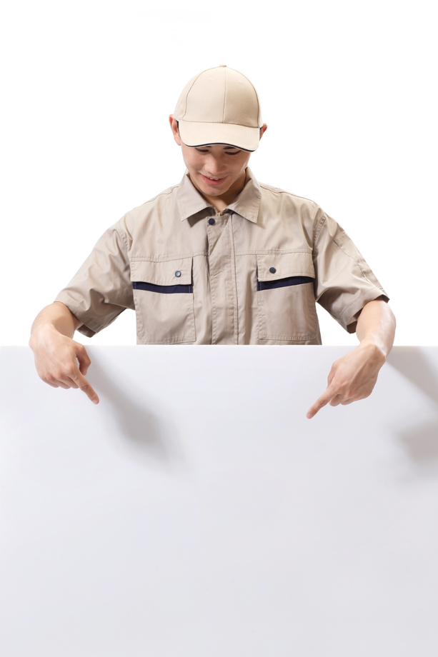 年轻的快递员 年轻的快递员