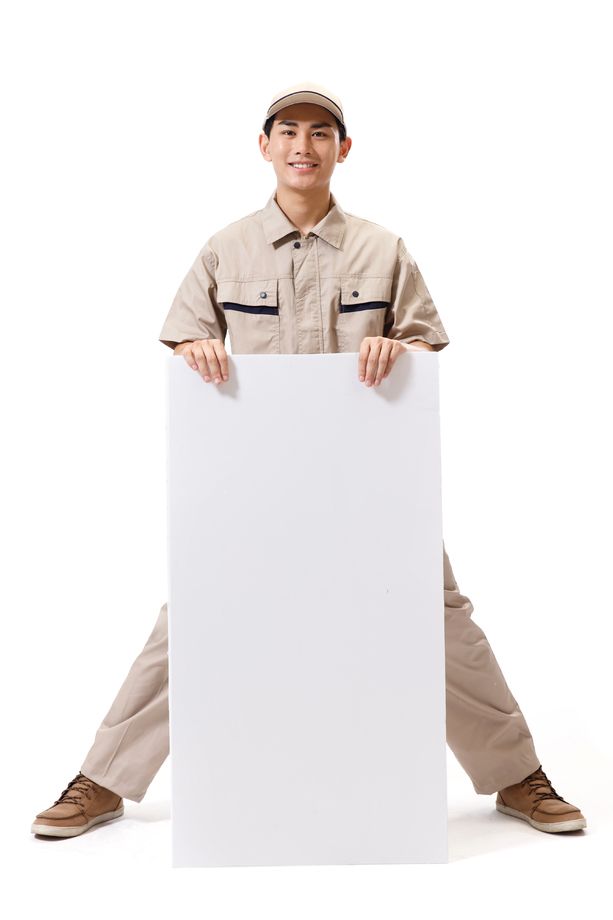 年轻的快递员 年轻的快递员