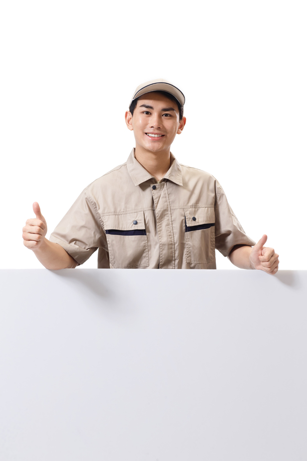 年轻的快递员 年轻的快递员