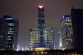 广州中信大厦夜景