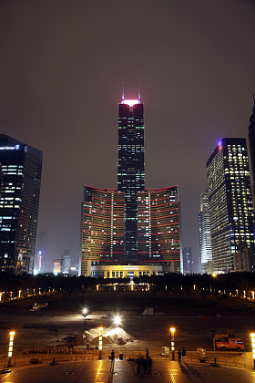 广州中信大厦夜景图片