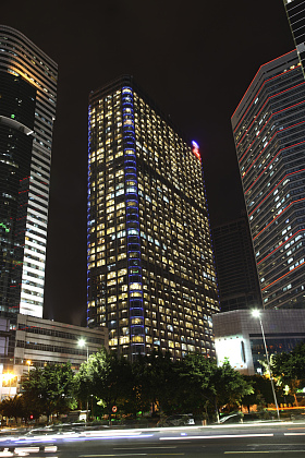 广州中信大厦夜景照片
